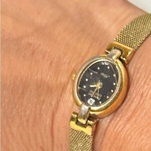 Women’s stainless steel watch
